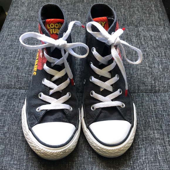 Converse Other - Boys converse size 1 looney tunes Converse Other - Boys converse size 1 looney tunes